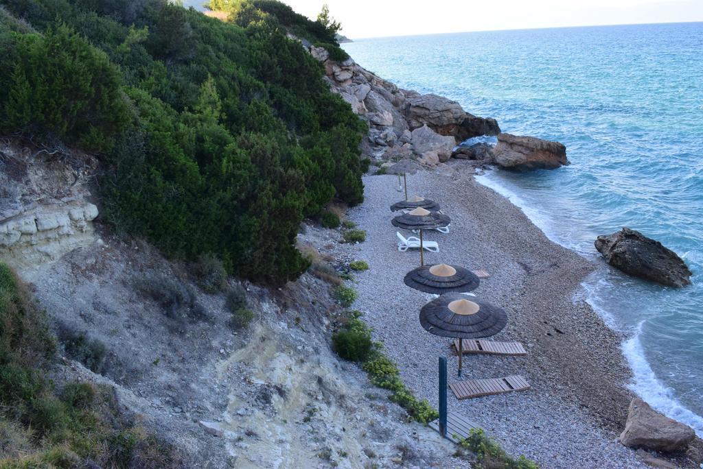Eugenia Aparthotel 3*